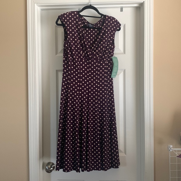 Dress - Picture 1 of 5